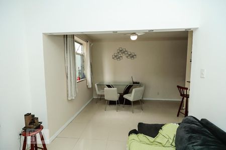 Apartamento à venda com 60m², 2 quartos e 1 vagaSala