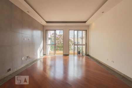 Apartamento para alugar com 132m², 3 quartos e 2 vagasSala