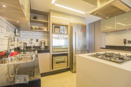 Cozinha de apartamento para alugar com 2 quartos, 70m² em Cruzeiro Novo, Brasília