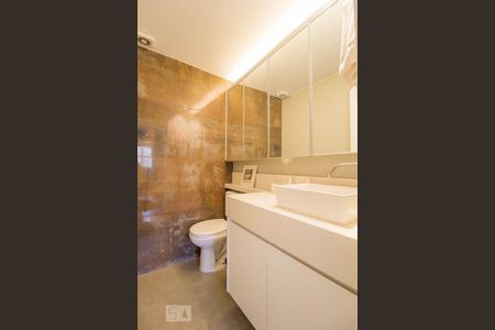 Lavabo de apartamento para alugar com 2 quartos, 70m² em Cruzeiro Novo, Brasília
