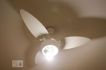 Apartamento à venda com 100m², 2 quartos e 1 vagaVentilador de Teto