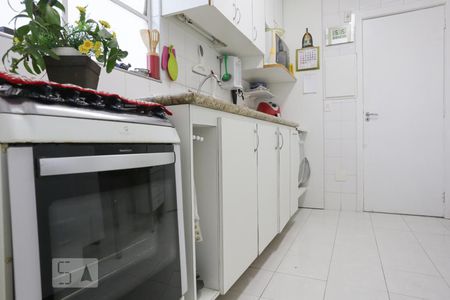 Apartamento à venda com 100m², 2 quartos e 1 vagaCozinha