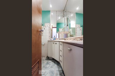 Apartamento para alugar com 140m², 2 quartos e 1 vagaBanheiro - Suíte - Andar 1