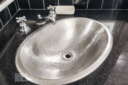 Apartamento para alugar com 140m², 2 quartos e 1 vagaBanheiro - Andar 1