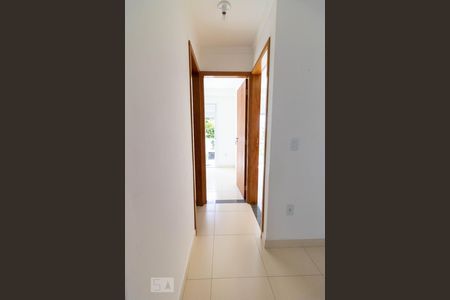 Corredor de apartamento à venda com 2 quartos, 80m² em Vila Eldízia, Santo André