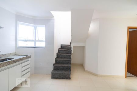 Sala e Cozinha de apartamento à venda com 2 quartos, 80m² em Vila Eldízia, Santo André