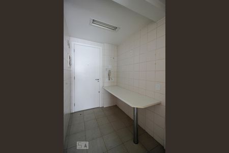 Apartamento para alugar com 95m², 2 quartos e 2 vagasCozinha