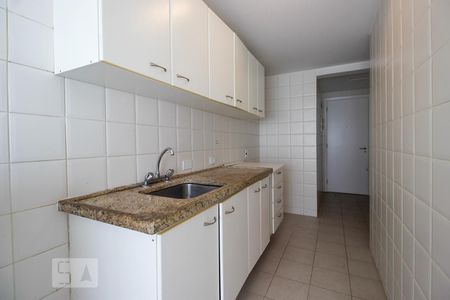 Apartamento para alugar com 95m², 2 quartos e 2 vagasCozinha