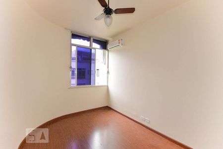 Quarto 1 de apartamento à venda com 2 quartos, 77m² em Tijuca, Rio de Janeiro