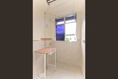 Apartamento à venda com 77m², 2 quartos e sem vagaÁrea de Serviço