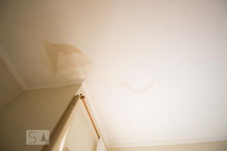 Casa à venda com 180m², 3 quartos e 2 vagas Casa à venda com 180m², 3 quartos e 2 vagasQuarto 1