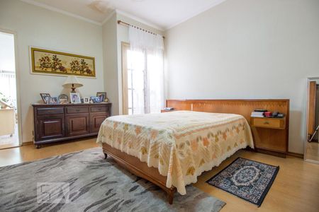 Casa à venda com 180m², 3 quartos e 2 vagas Casa à venda com 180m², 3 quartos e 2 vagasQuarto 1