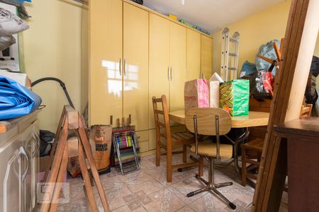 Casa à venda com 180m², 3 quartos e 2 vagas Casa à venda com 180m², 3 quartos e 2 vagasEdícula