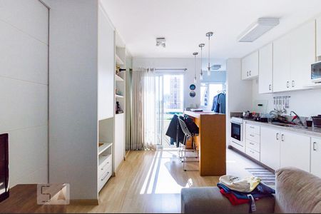 Sala de apartamento à venda com 1 quarto, 50m² em Cambuí, Campinas