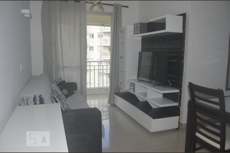Sala de apartamento para alugar com 2 quartos, 48m² em Jardim Ampliação, São Paulo