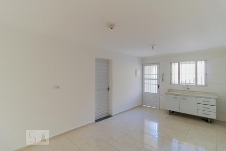 Sala/Cozinha de kitnet/studio para alugar com 1 quarto, 35m² em Vila Sílvia, São Paulo