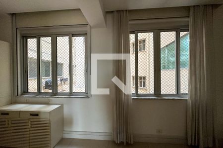 Apartamento para alugar com 170m², 2 quartos e 1 vagaSuíte - Janelas