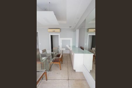 Sala de apartamento para alugar com 2 quartos, 170m² em Copacabana, Rio de Janeiro