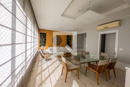 Apartamento para alugar com 170m², 2 quartos e 1 vagaSala