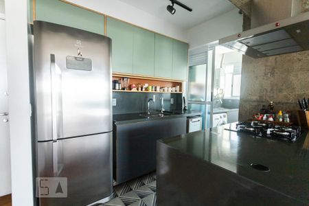 Cozinha de apartamento para alugar com 2 quartos, 70m² em Barra Funda, São Paulo