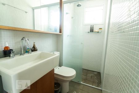 Apartamento para alugar com 70m², 2 quartos e 1 vaga Apartamento para alugar com 70m², 2 quartos e 1 vagaBanheiro do Quarto 2