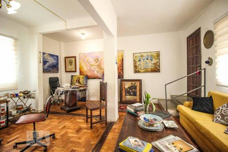 Sala de apartamento para alugar com 2 quartos, 70m² em Santo Antônio, Belo Horizonte