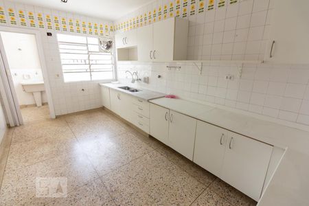 Apartamento para alugar com 157m², 3 quartos e 2 vagas Apartamento para alugar com 157m², 3 quartos e 2 vagasCozinha