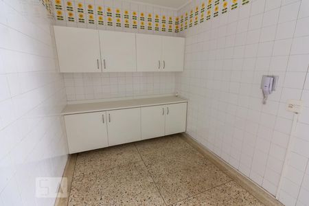 Apartamento para alugar com 157m², 3 quartos e 2 vagas Apartamento para alugar com 157m², 3 quartos e 2 vagasCozinha