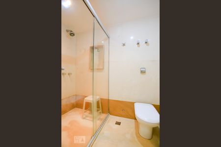 Apartamento para alugar com 330m², 5 quartos e 4 vagasBANHEIRO DA SUITE 2 