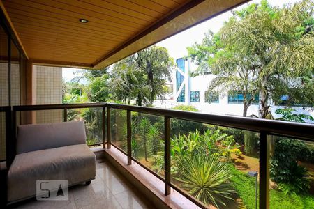 Apartamento para alugar com 330m², 5 quartos e 4 vagasVARANDA DA SUITE 2 