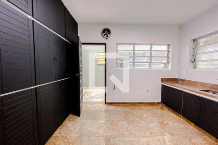 Casa à venda com 400m², 5 quartos e 4 vagasCozinha