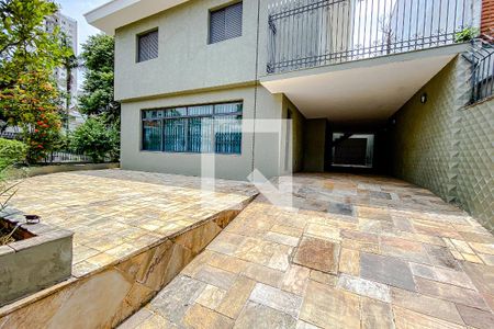 Casa à venda com 400m², 5 quartos e 4 vagasFachada