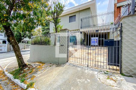 Casa à venda com 400m², 5 quartos e 4 vagasFachada