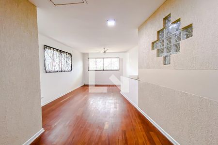 Casa à venda com 400m², 5 quartos e 4 vagasQuarto (Casa 2)