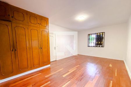 Casa à venda com 400m², 5 quartos e 4 vagasQuarto 2 - Suíte