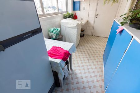 Apartamento à venda com 154m², 3 quartos e 2 vagas Apartamento à venda com 154m², 3 quartos e 2 vagasÁrea de Serviço