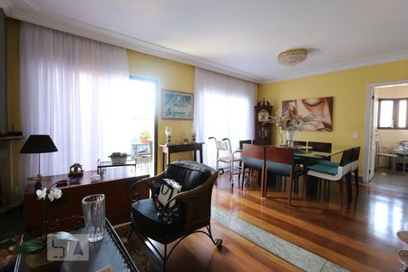 sala de apartamento para alugar com 4 quartos, 228m² em Paraisópolis, São Paulo