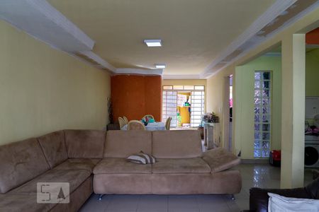 Sala de casa à venda com 3 quartos, 200m² em Água Branca, São Paulo