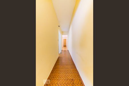 Corredor de casa para alugar com 2 quartos, 60m² em Jardim Brasil (zona Norte), São Paulo