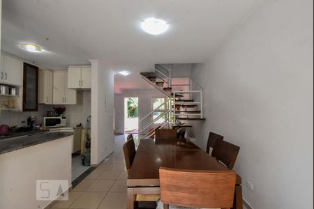 Casa à venda com 90m², 3 quartos e 2 vagas Casa à venda com 90m², 3 quartos e 2 vagasSala de Jantar