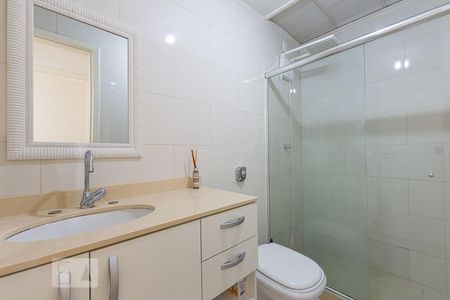 Banheiro Social de apartamento à venda com 2 quartos, 60m² em Ingá, Niterói