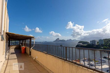 Apartamento à venda com 60m², 2 quartos e 1 vaga Apartamento à venda com 60m², 2 quartos e 1 vagaCobertura