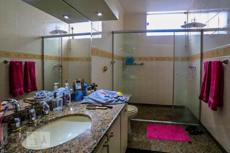 Apartamento para alugar com 279m², 5 quartos e 6 vagasBanheiro da Suíte