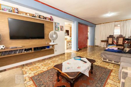 Casa à venda com 400m², 3 quartos e 4 vagasSala 02