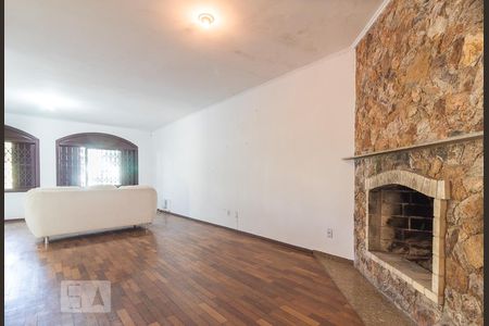 Sala de casa à venda com 4 quartos, 240m² em Chácara das Pedras, Porto Alegre