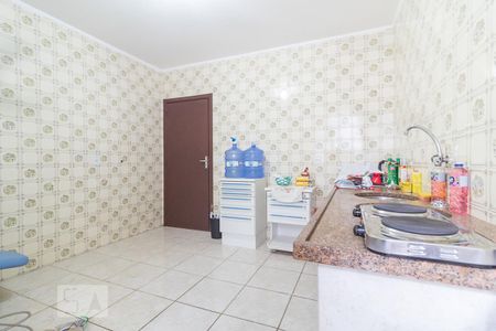 Casa à venda com 240m², 4 quartos e 2 vagas Casa à venda com 240m², 4 quartos e 2 vagasCozinha
