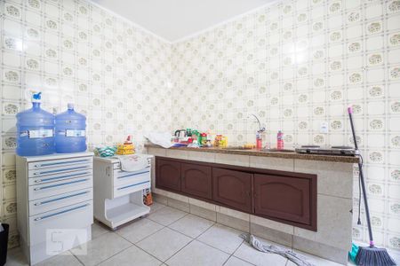 Casa à venda com 240m², 4 quartos e 2 vagas Casa à venda com 240m², 4 quartos e 2 vagasCozinha