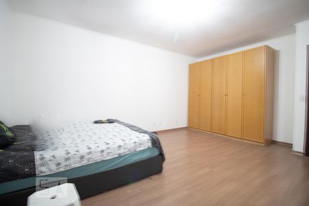 Dormitório 4 de casa à venda com 4 quartos, 240m² em Chácara das Pedras, Porto Alegre