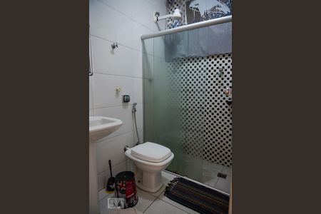 Banheiro de apartamento para alugar com 2 quartos, 70m² em Copacabana, Rio de Janeiro