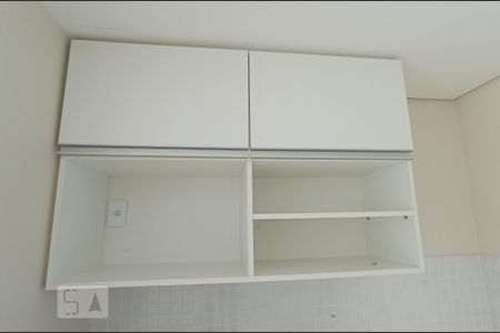 Apartamento para alugar com 35m², 1 quarto e 1 vaga Apartamento para alugar com 35m², 1 quarto e 1 vagaCozinha - Armários